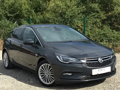 Used Vauxhall Astra Elite 110 HP (80 kW) 2016 Grey Hatchback