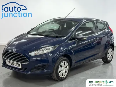 Begagnad Ford Fiesta Studio 82 HK (60 kW) 2015 Blå Halvkombi