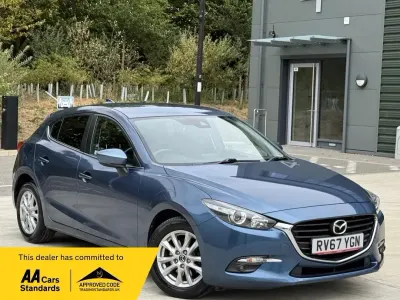 Used Mazda 3 120 HP (88 kW) 2017 Blue Hatchback