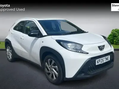 Used Toyota Aygo X PURE 72 HP (52 kW) 2025 White SUV