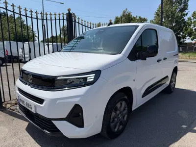 New Vauxhall Combo S 130 HP (95 kW) 2026 White MPV