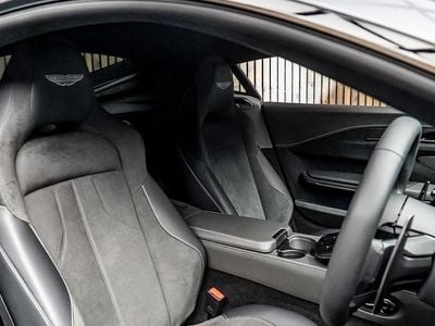 New Aston Martin V8 Vantage 2025 Coupe
