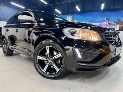 Używany Volvo XC60 R-Design 190 KM (139 kW) 2017 Czarny SUV