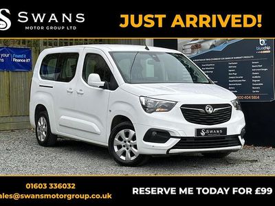 Second-hand Vauxhall Combo S 100 CP (73 kW) 2020 Alb Monovolum