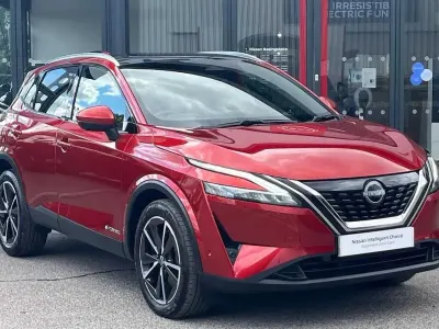 Used Nissan Qashqai Tekna 190 HP (139 kW) 2023 Red SUV