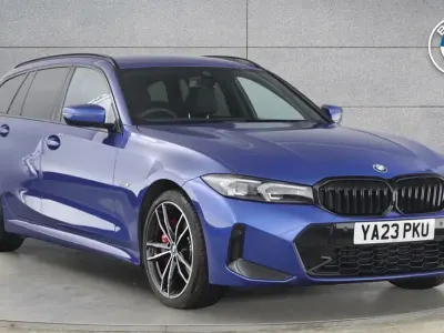 Used BMW 330 M Sport 288 HP (211 kW) 2023 Blue Estate