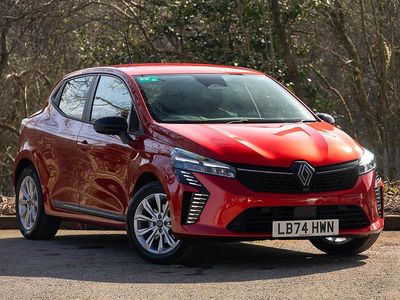Used Renault Clio V Evolution 143 HP (105 kW) 2024 Red Hatchback