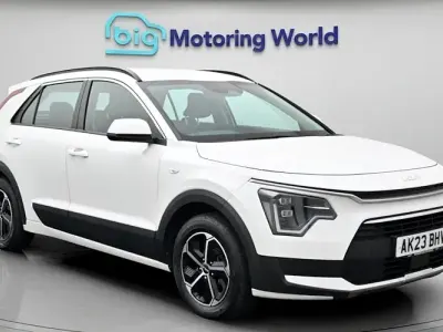Gebraucht Kia Niro 141 PS (103 kW) 2023 Weiß SUV