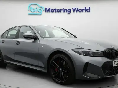 Begagnad BMW 330e M Sport 292 HK (214 kW) 2024 Grå Sedan
