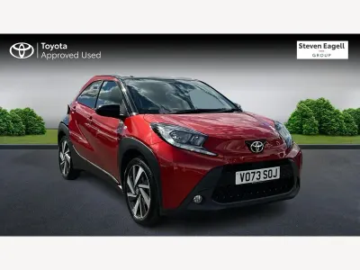 Used Toyota Aygo X 72 HP (52 kW) 2023 Red SUV