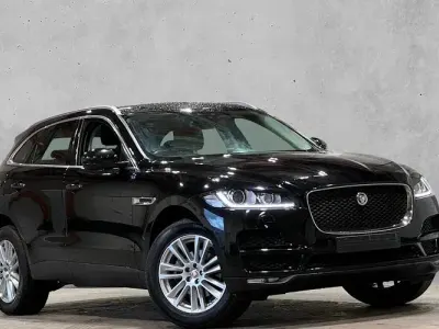 Usado Jaguar F-Pace Portfolio 179 HP (131 kW) 2020 SUV