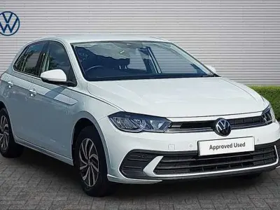 Used VW Polo Life 80 HP (58 kW) 2023 White Hatchback