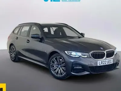 Begagnad BMW 330e M Sport 292 HK (214 kW) 2022 Grå Kombi