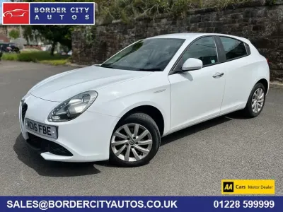 Used Alfa Romeo Giulietta 150 HP (110 kW) 2016 White Hatchback