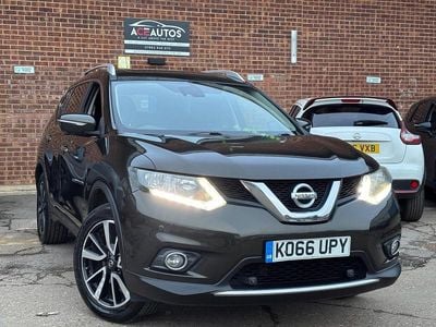 Used Nissan X-Trail N-Vision 130 HP (95 kW) 2017 Green SUV
