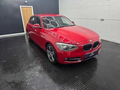 Used BMW 116 Sport Line 2012 Red Hatchback