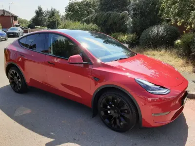 Used Tesla Model Y Long Range AWD 378 kW (514 HP) 2022 Red SUV