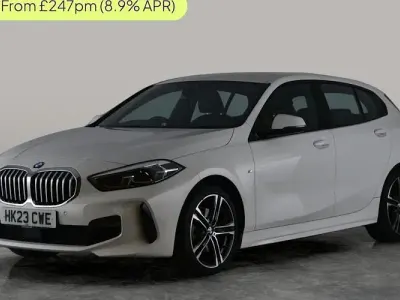 Begagnad BMW 118 M Sport 136 HK (100 kW) 2024 Halvkombi