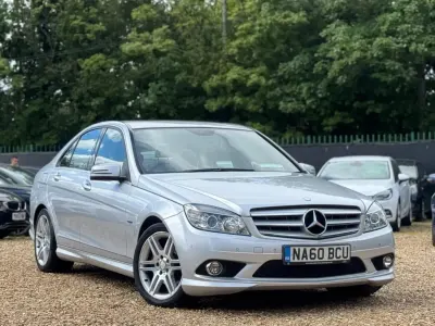 Second-hand Mercedes C200 2010 Argintiu Berlinǎ