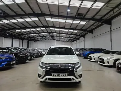 Used Mitsubishi Outlander P-HEV 2020 White SUV