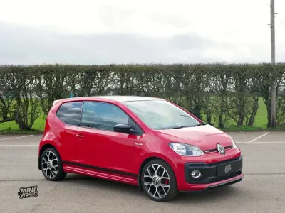 Begagnad VW up! GTI 115 HK (84 kW) 2021 Röd Halvkombi
