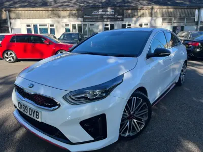 Begagnad Kia ProCeed GT 136 HK (100 kW) 2019 Vit Kombi
