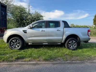 Używany Ford Ranger Limited 150 KM (110 kW) 2014 Srebrny Pickup