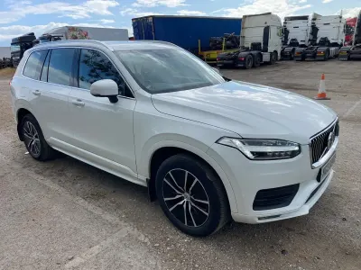 Used Volvo XC90 Momentum 2019 White SUV