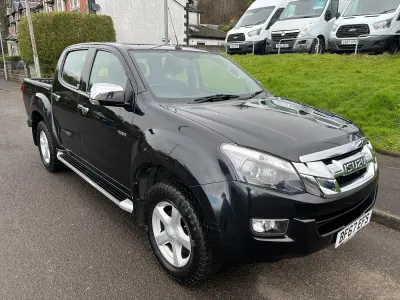 Used Isuzu D-Max 2017 Black Pickup