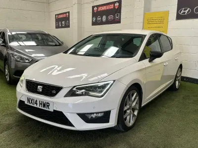 Begagnad Seat Leon FR 184 HK (135 kW) 2014 Vit Halvkombi