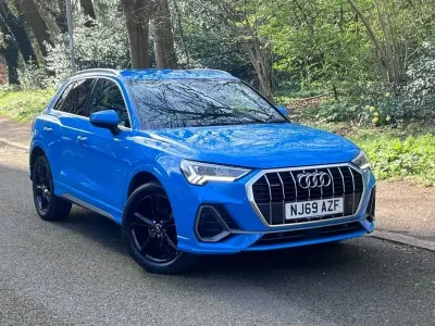 Używany Audi Q3 S-Line 150 KM (110 kW) 2019 Niebieski SUV