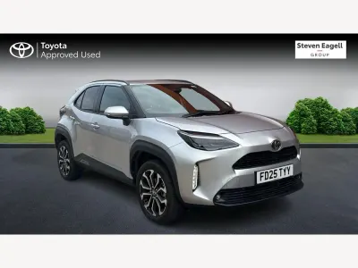 Used Toyota Yaris Hybrid Design 2025 Silver Hatchback