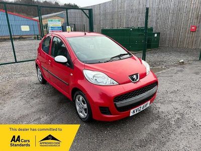 Used Peugeot 107 Sportium 68 HP (50 kW) 2012 Red Hatchback