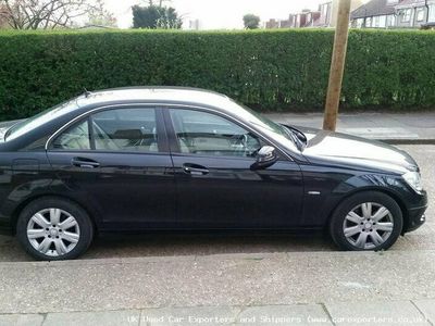 Usado Mercedes C200 136 HP (100 kW) 2010 Sedan