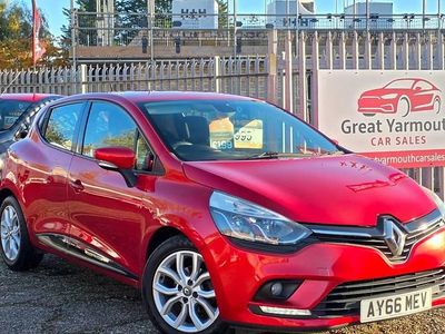 Used Renault Clio IV Dynamique 90 HP (66 kW) 2016 Red Hatchback