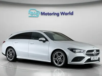 Usado Mercedes CLA180 AMG line 2022 Blanco Berlina
