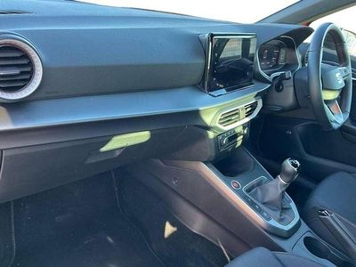 Used Seat Arona FR 113 HP (83 kW) 2024 Red SUV