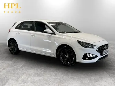 Second-hand Hyundai i30 SE 120 CP (88 kW) 2023 Alb Hatchback