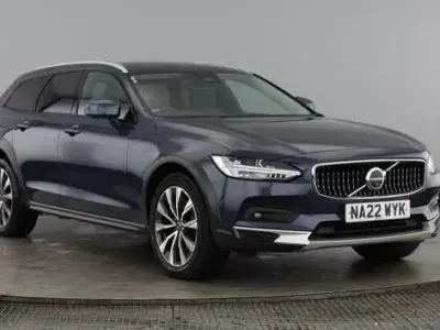 Used Volvo V90 CC Plus 232 HP (170 kW) 2023 Estate