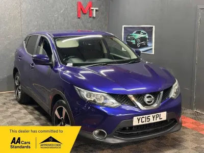 Usado Nissan Qashqai N-TEC 110 HP (80 kW) 2015 Azul SUV