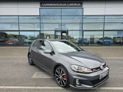 Begagnad VW Golf VII GTI 245 HK (180 kW) 2020 Grå Halvkombi