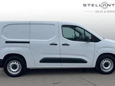 Used Citroën e-Berlingo 98 kW (134 HP) 2024 White MPV