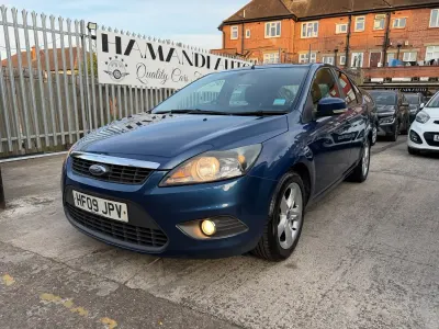 Używany Ford Focus Zetec 2009 Niebieski Hatchback