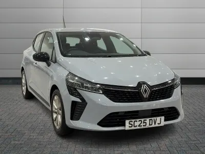 Used Renault Clio Evolution 143 HP (105 kW) 2025 Metallic  ceramic grey  Hatchback