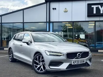 Used Volvo V60 Momentum 190 HP (139 kW) 2020 Silver Estate