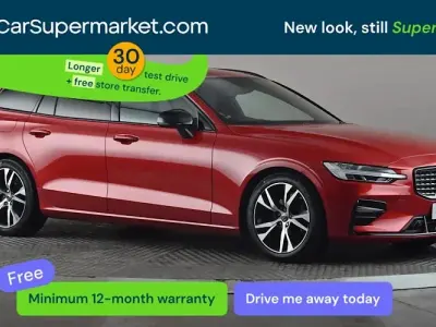Usado Volvo V60 R-Design 163 HP (119 kW) 2021 Vermelho Carrinha
