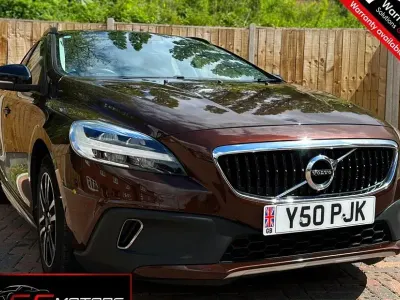 Usado Volvo V40 CC 152 HP (111 kW) 2017 Carrinha