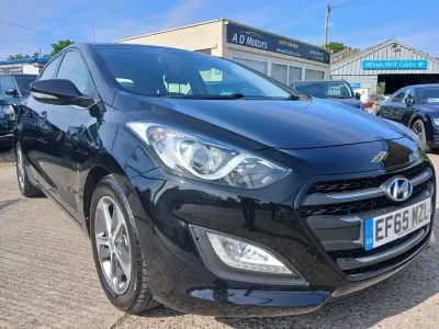 Second-hand Hyundai i30 SE 2015 Negru Hatchback