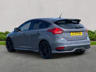 Used Ford Focus ST 250 HP (183 kW) 2018 Grey Hatchback