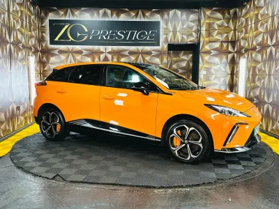 Used MG MG4 EV 63 kW (87 HP) 2024 Orange Hatchback
